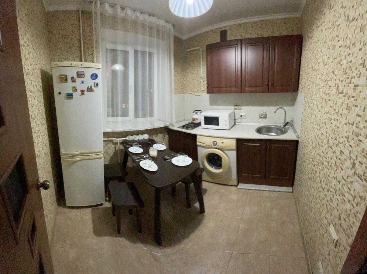 Квартира Рядом Арбата, Гоголя 92 אלמטי מראה חיצוני תמונה
