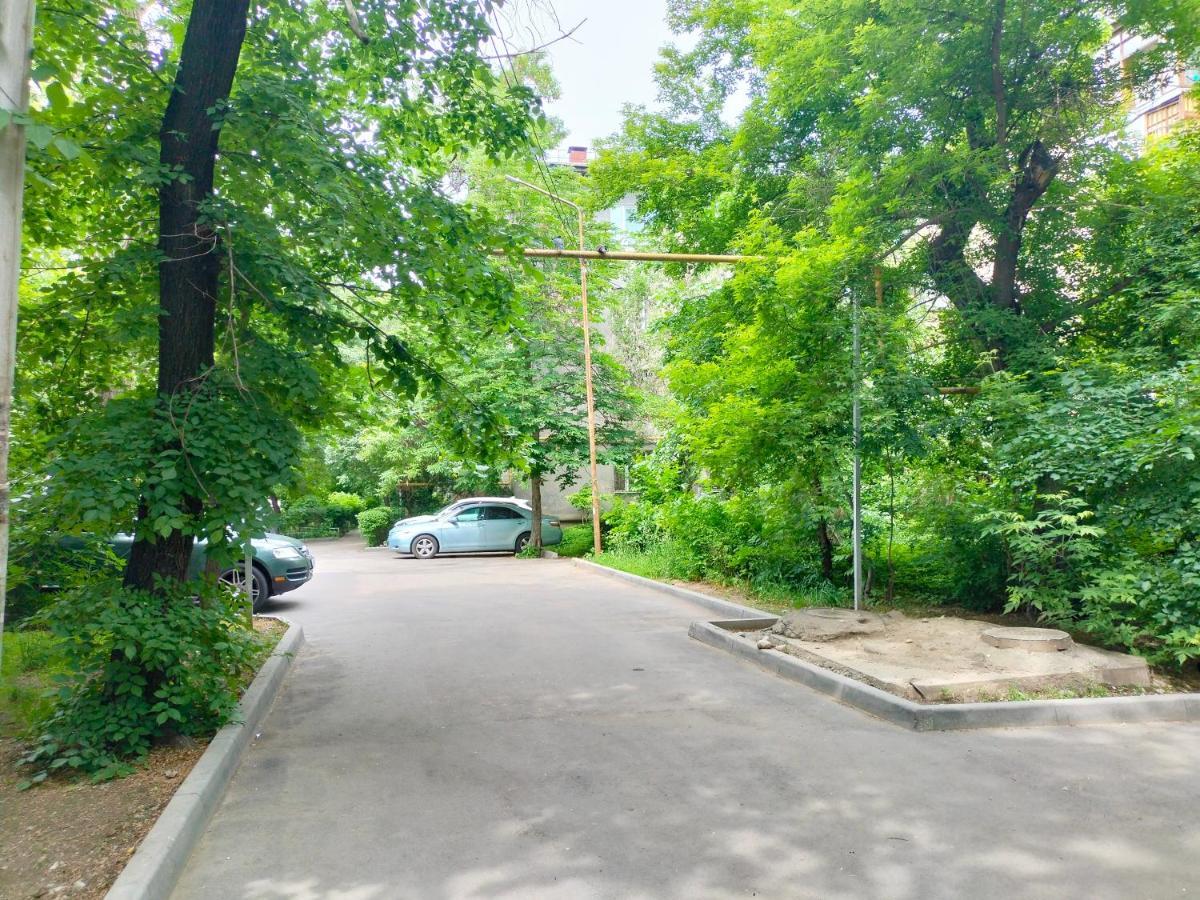 Квартира Рядом Арбата, Гоголя 92 אלמטי מראה חיצוני תמונה