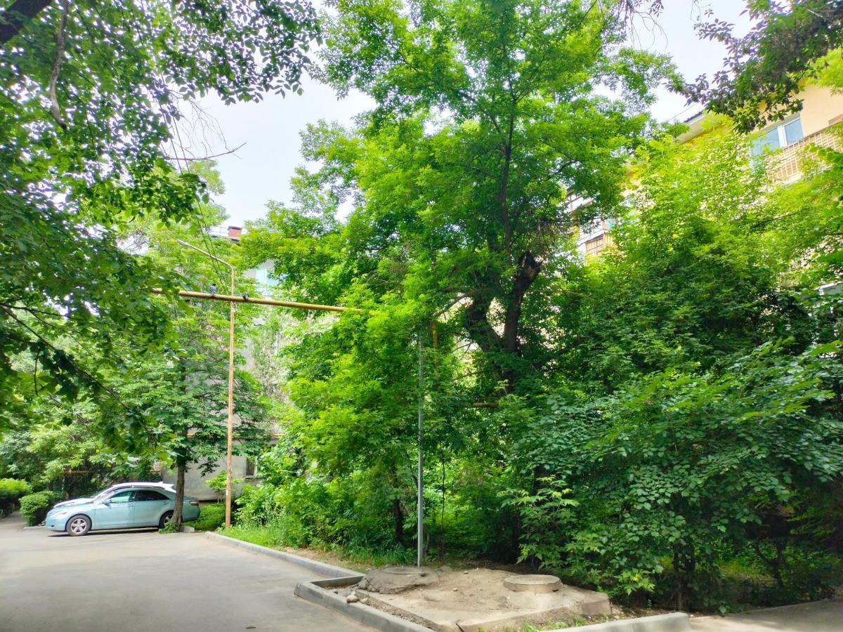 Квартира Рядом Арбата, Гоголя 92 אלמטי מראה חיצוני תמונה